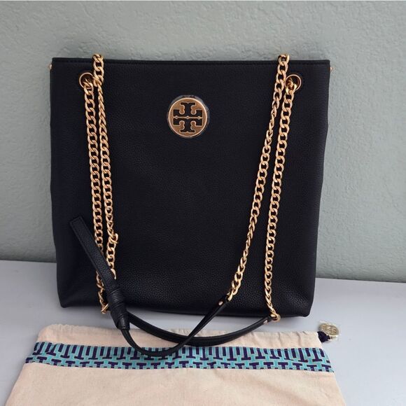 NWOT! Tory Burch Everly Swingpack Black Leather Shoulder Bag - Picture 1 of 10